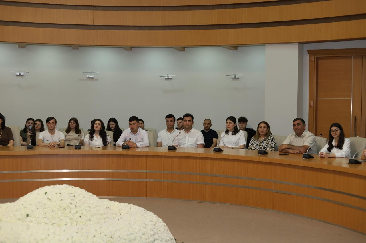 Asif Əsgərov gənclərlə görüş keçirdi - FOTOLAR